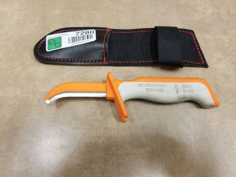 lot 7280 image: Facom Insulated Knife
