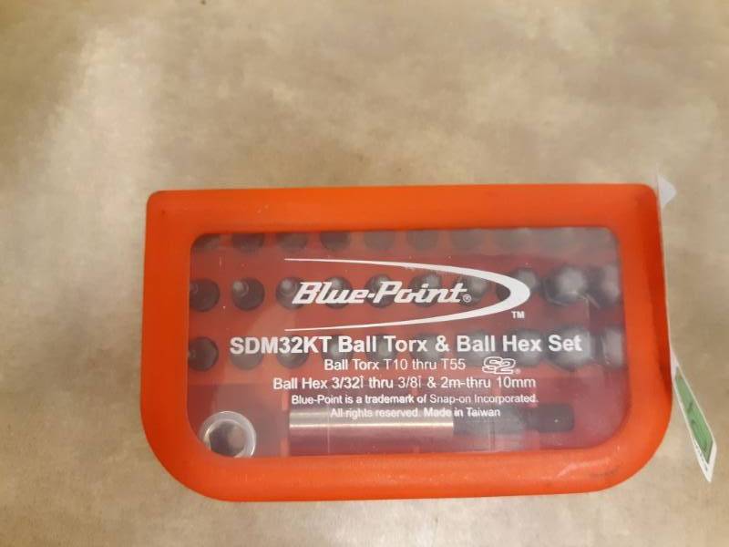 lot 7285 image: Blue Point Ball Torx & Ball Hex Set Model # SDM32KT