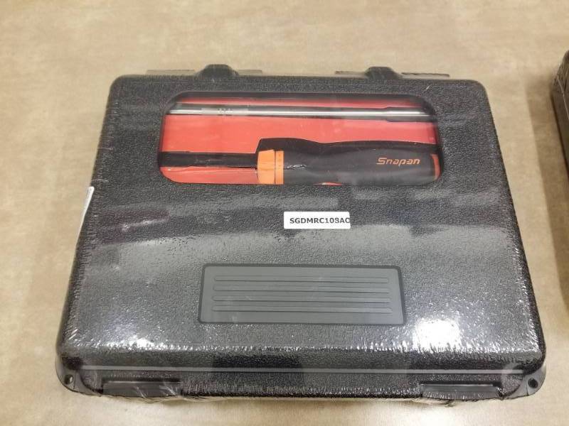 lot 7289 image: Snap-On 8 PC Soft Grip Ratcheting Screwdriver Set