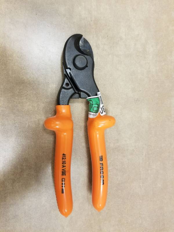 lot 7330 image: Facom Cable Cutter 412.10