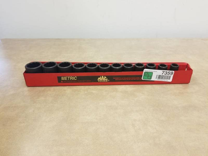 lot 7359 image: Mac Tools Metric Impact Socket Set