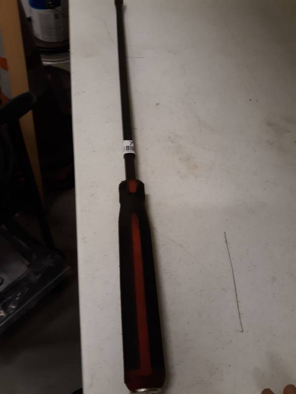 lot 7374 image: Mac 30  Pry Bar Model # CPB31R