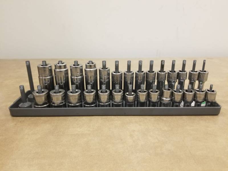 lot 7382 image: MAC Tools Metric Socket Set