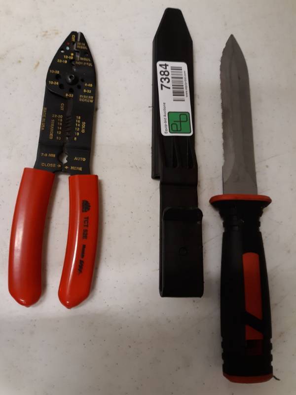 lot 7384 image: Milwaukee 11 in Stainless Steel Clip Point Partially Serrated Knife Model # 46-22-1920, Mac Wire Stripper  Crimper Model # TCT 52E