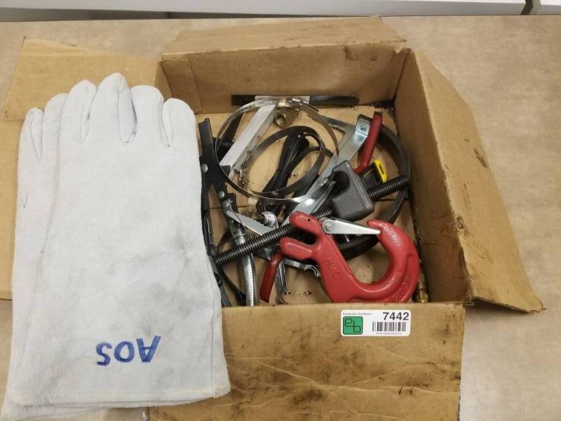 lot 7442 image: Various Tools and Parts