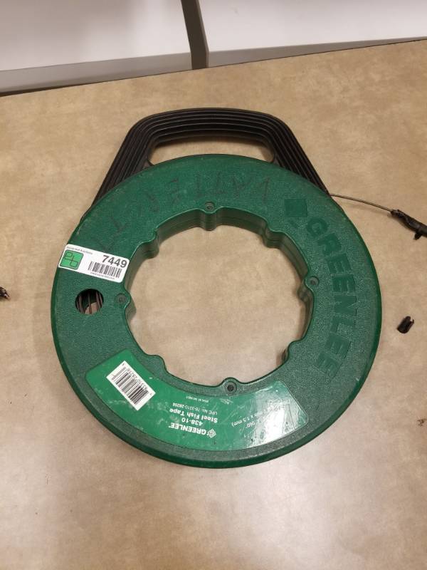 lot 7449 image: Fish Tape - 438-10 Green Line 100ft