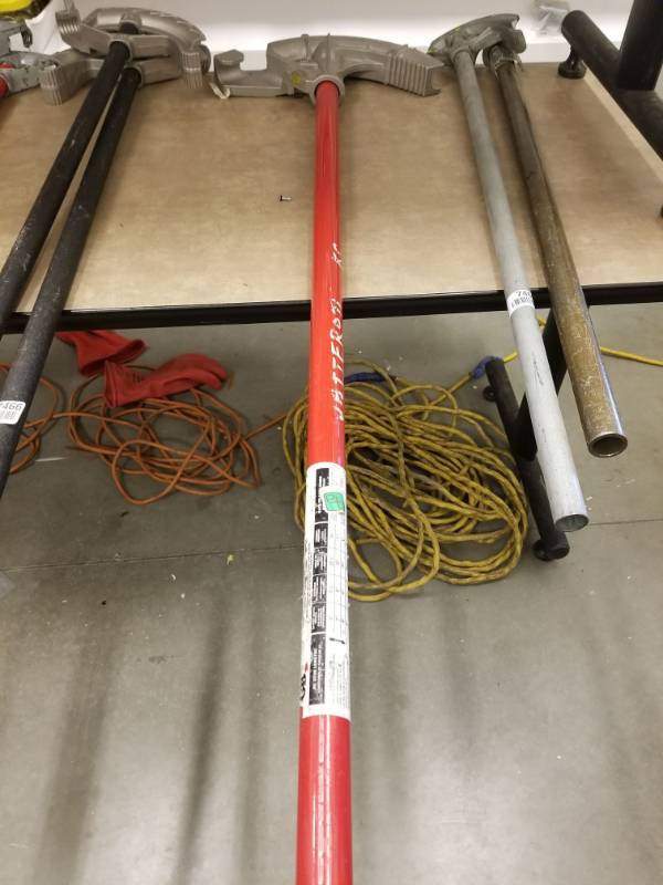 lot 7467 image: GB Aluminum Pipe Bender