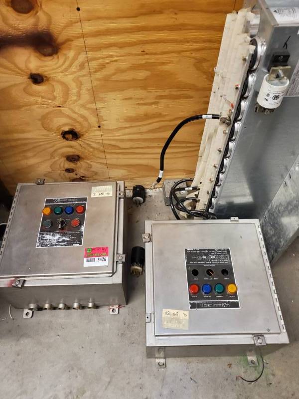 lot 8426 image: Wieseman Engineering Power Boxes