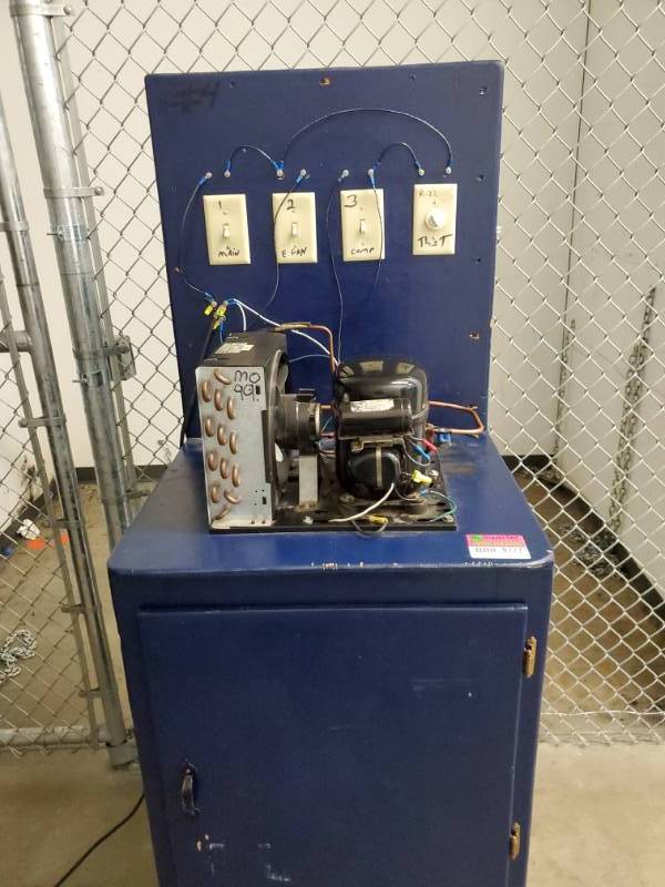 lot 9777 image: Student Testing Station