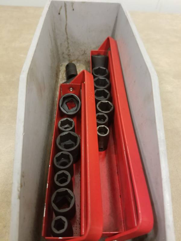 lot 7429 image: MAC Tools Metric and Standard Impact Sockets
