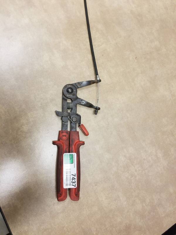 lot 7437 image: Mayhew Spring Loaded Hose Clamp Plier