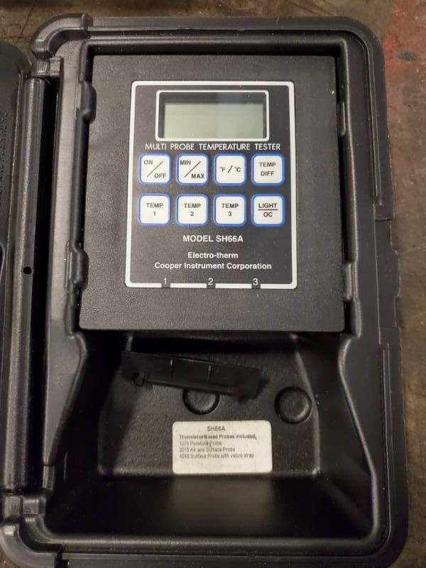lot 8430 image: Cooper-Atkins SH66A-E Multi-Temperature 3 Zone Thermistor Instrument