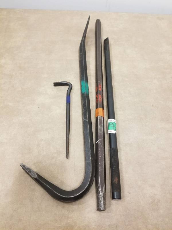 lot 7403 image: Pry Bars and Crow Bars