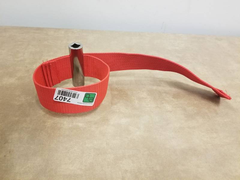 lot 7407 image: Snap On Oil filter Remover Strap