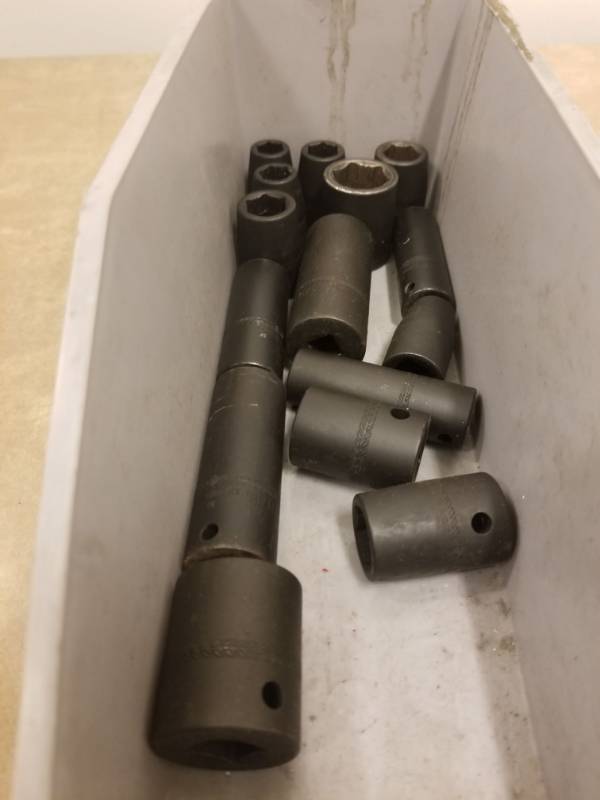lot 7415 image: MAC Tools 15 PC Impact Sockets