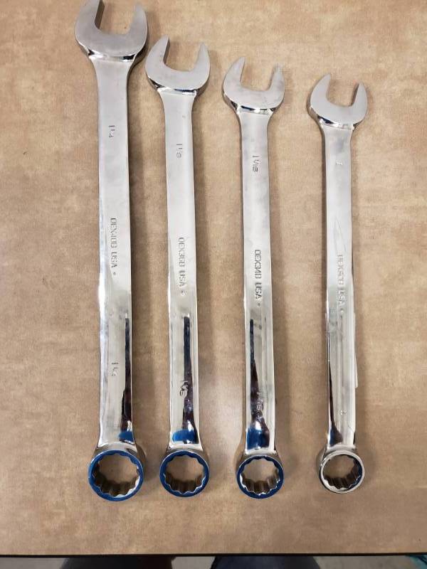 lot 7141 image: Snap-on 4 PC. Combination Wrench Set 1 14 in, 1 18 in, 1 116 in, 1 in