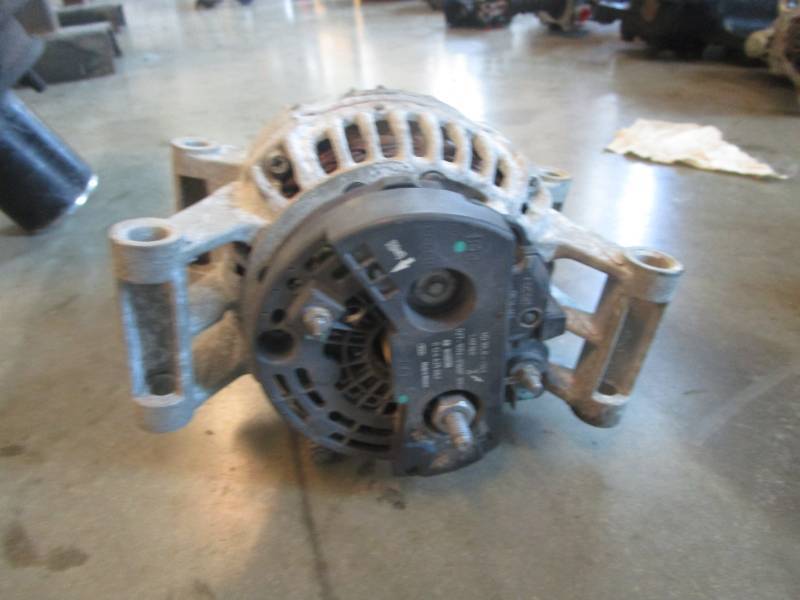 lot 9748 image: Alternator