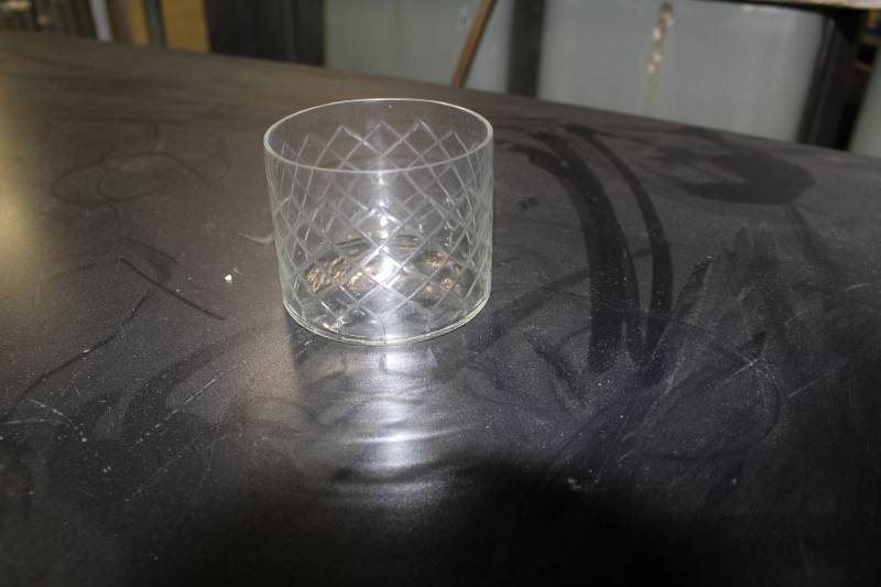 lot 3576 image: 30 - Clear Diamond Pattern Cylinder Glass VaseVotive Candle Holder, 3-Inch
