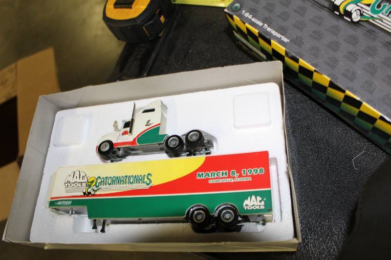 lot 767 image: Mac Tools Limited Edition Die Cast Collectable