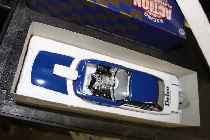 lot 784 image: Mac Tools Limited Edition Die Cast Delco Funny Car Collectable