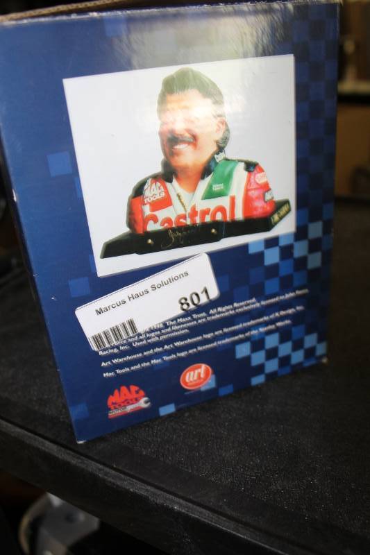 lot 801 image: John Force 14 Scale Limited Edition Bust