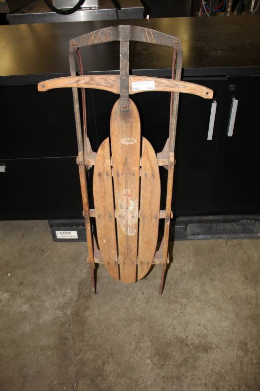 lot 693 image: Vintage Sled
