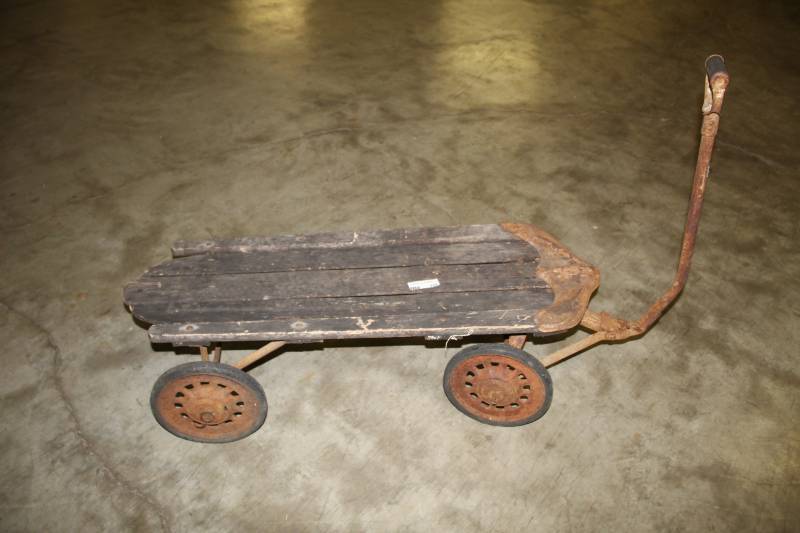 lot 701 image: Vintage Wagon
