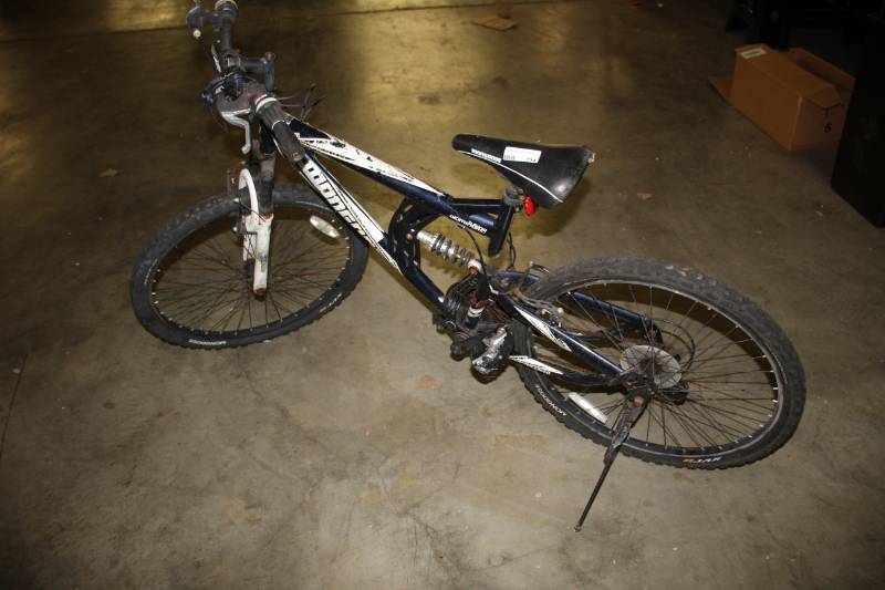 lot 714 image: Mongoose Full Suspension Mountain Bike