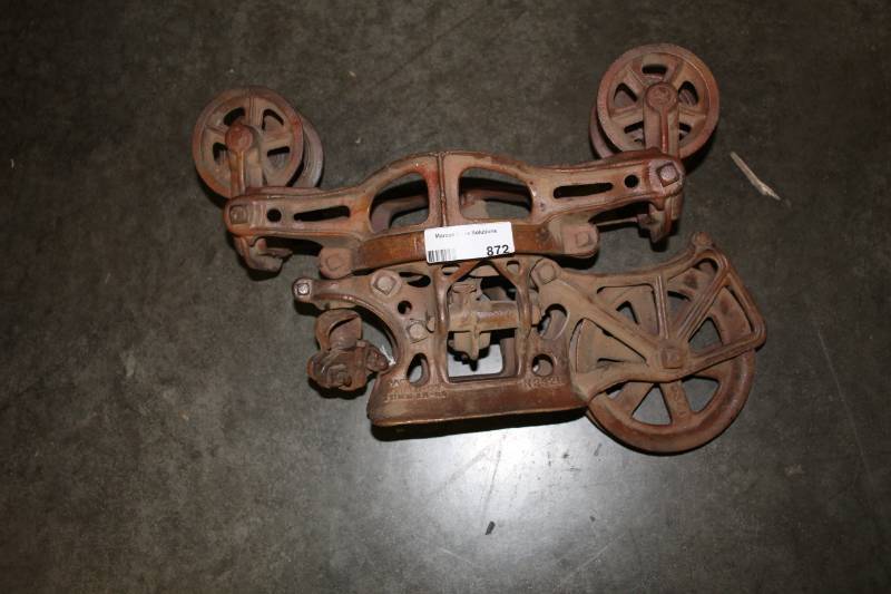 lot 872 image: Vintage Decorative Piece