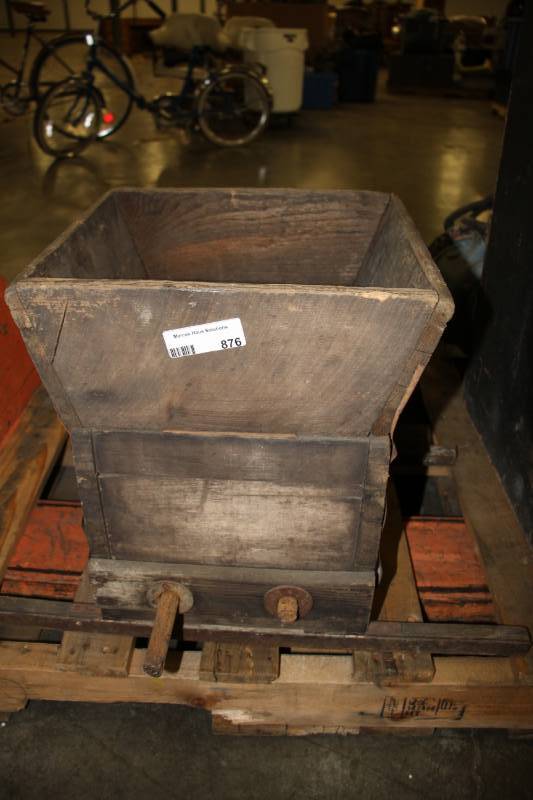 lot 876 image: Vintage Wooden Hand Driven Husker