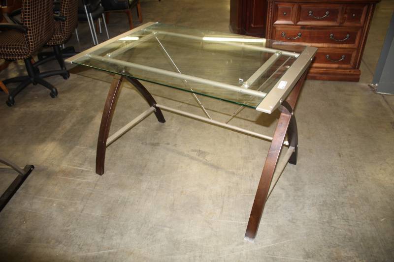 lot 3615 image: Contemporary Glass Desk