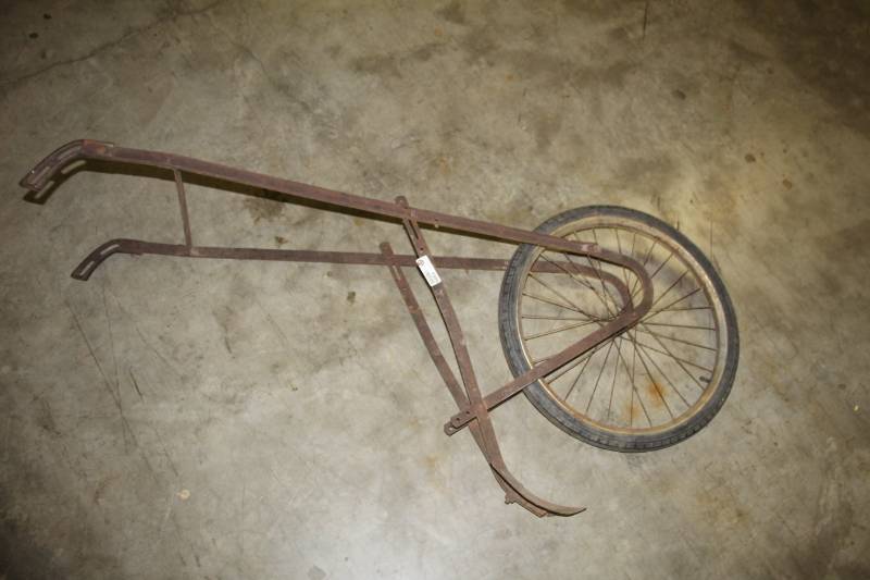 lot 1994 image: Walk Behind High Wheel Cultivator