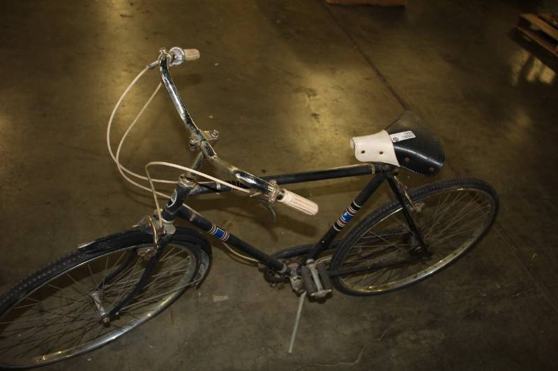 lot 1995 image: Pennington 10 Speed Bike