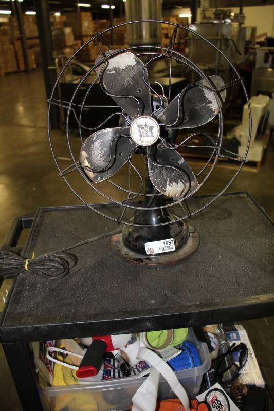 lot 1997 image: Vintage Fan