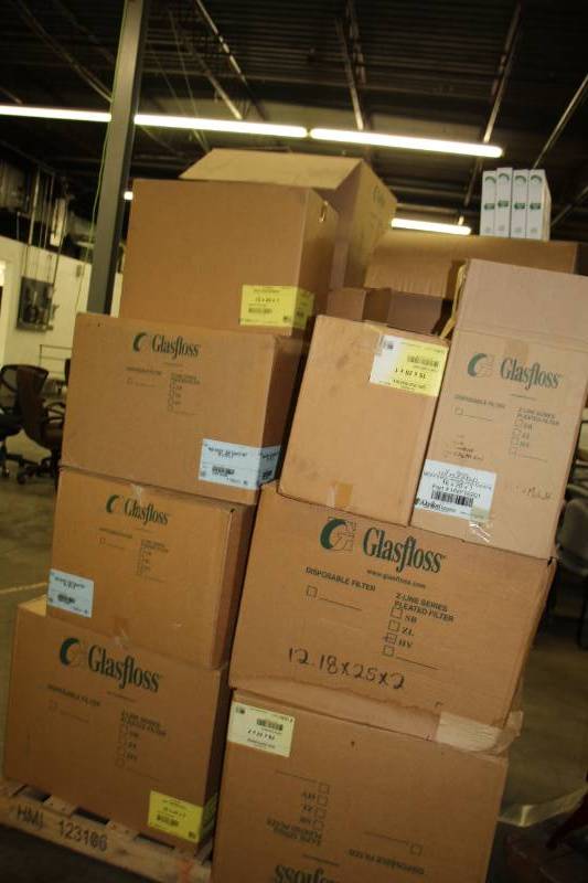 lot 3655 image: Pallet of Air Filters