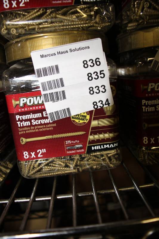 lot 835 image: Power Pro Exterior Rim Screws 8 x 2 inch -5 Lbs