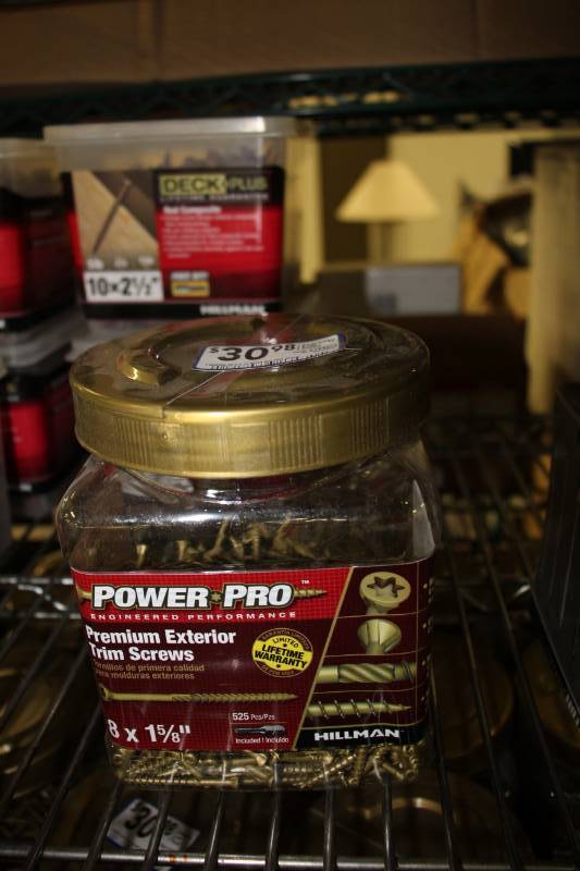 lot 1830 image: Power Pro Exterior Rim Screws 8 x 1 58 -5 Lbs
