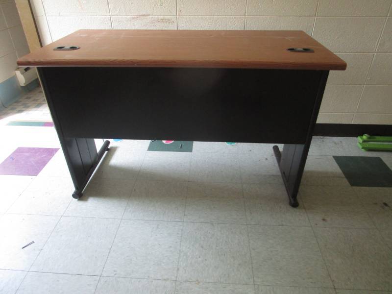 lot 5171 image: Metal  Composite Student Desk