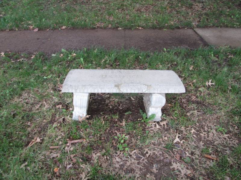 lot 5067 image: Concrete Bench - Buyer Must Remove