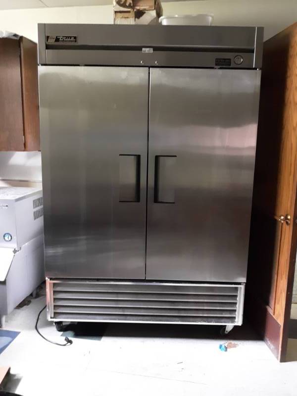 lot 5000 image: True Refrigeration Unit Model T-49