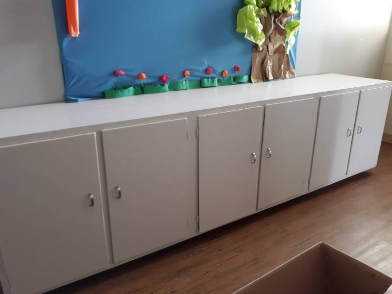 lot 5196 image: Bank of Cabinets with Doors
