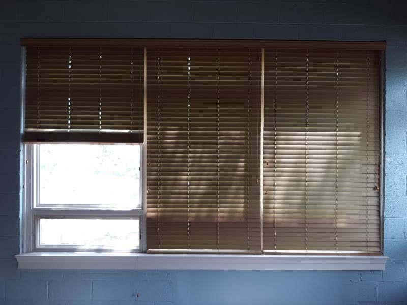 lot 5204 image: 2 Wood Look Blinds x3 - Buyer Must Remove