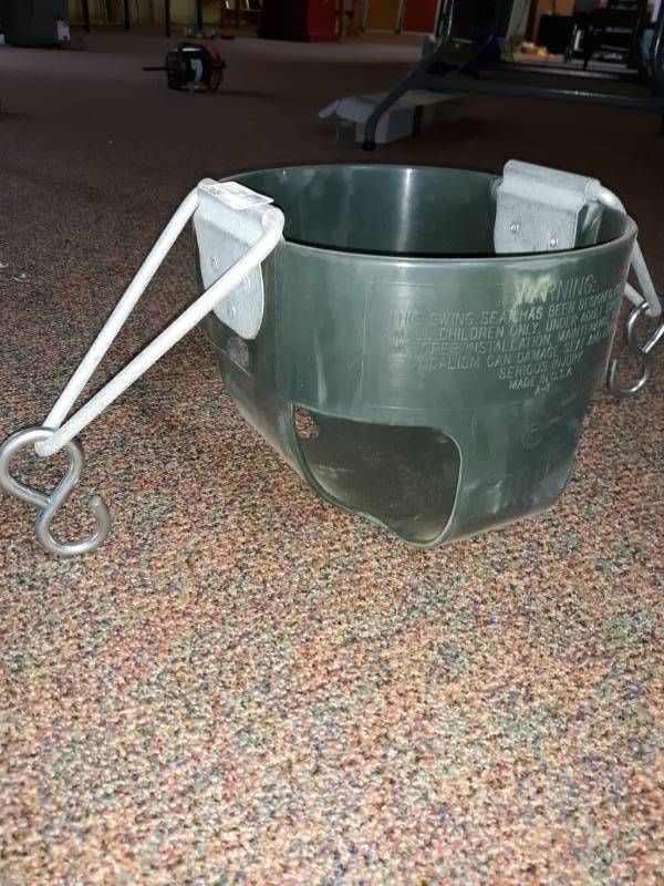 lot 5244 image: Baby  Child Rubber Swing with Metal Clasps