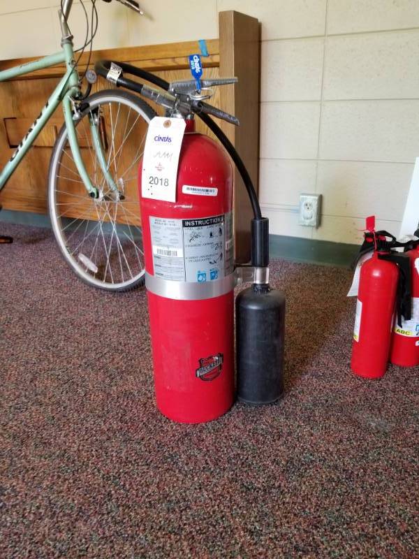 lot 5251 image: Large Fire Extinguisher