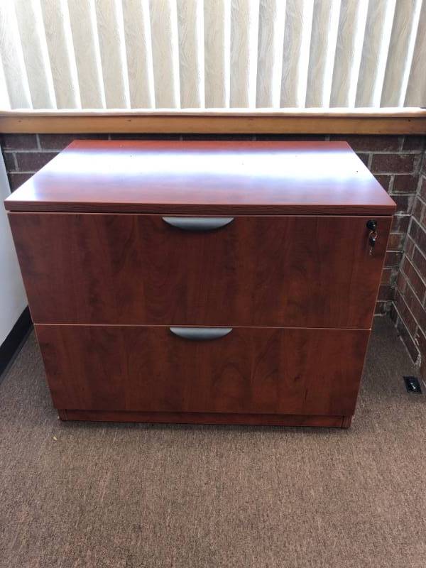 lot 4294 image: Mahogany Filing Cabinet