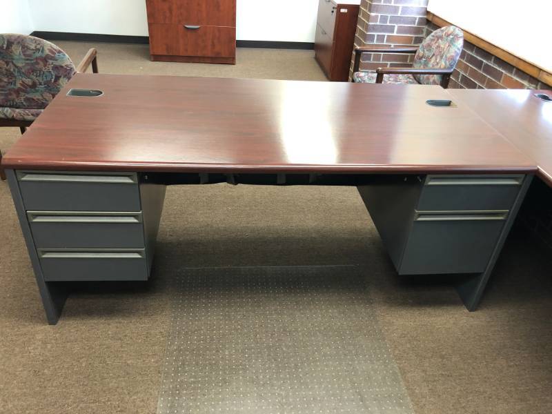 lot 4297 image: Grey Desk Unit
