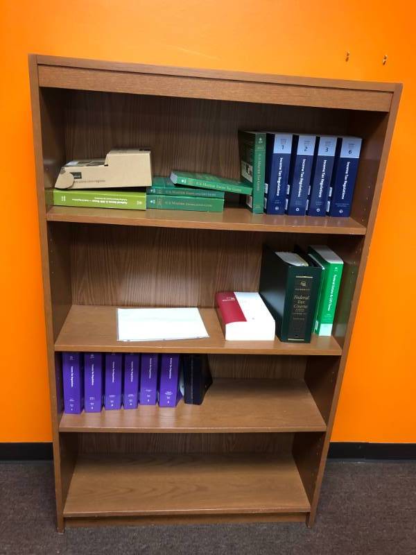 lot 4307 image: Bookcase -Books Sold Seperatly