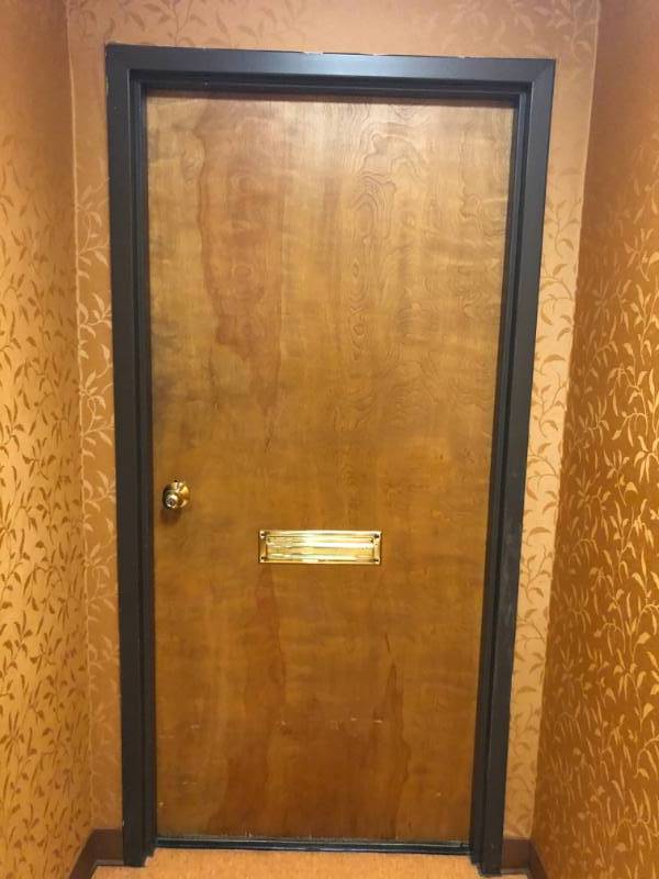lot 4312 image: Industrial Office Door w Mail Slot