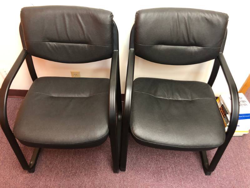 lot 4351 image: 2 Black Office Lobby Chairs
