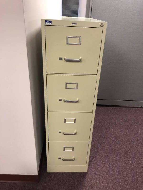lot 4364 image: Beige Hirsh Cabinet